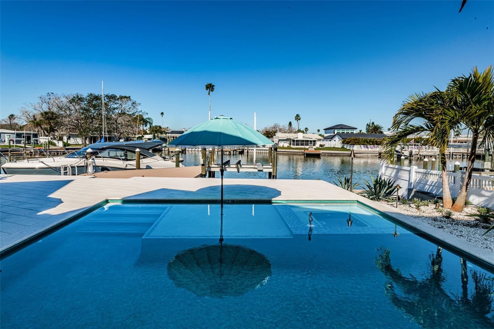 LONE PALM BEACH 3RD ADD - Residential