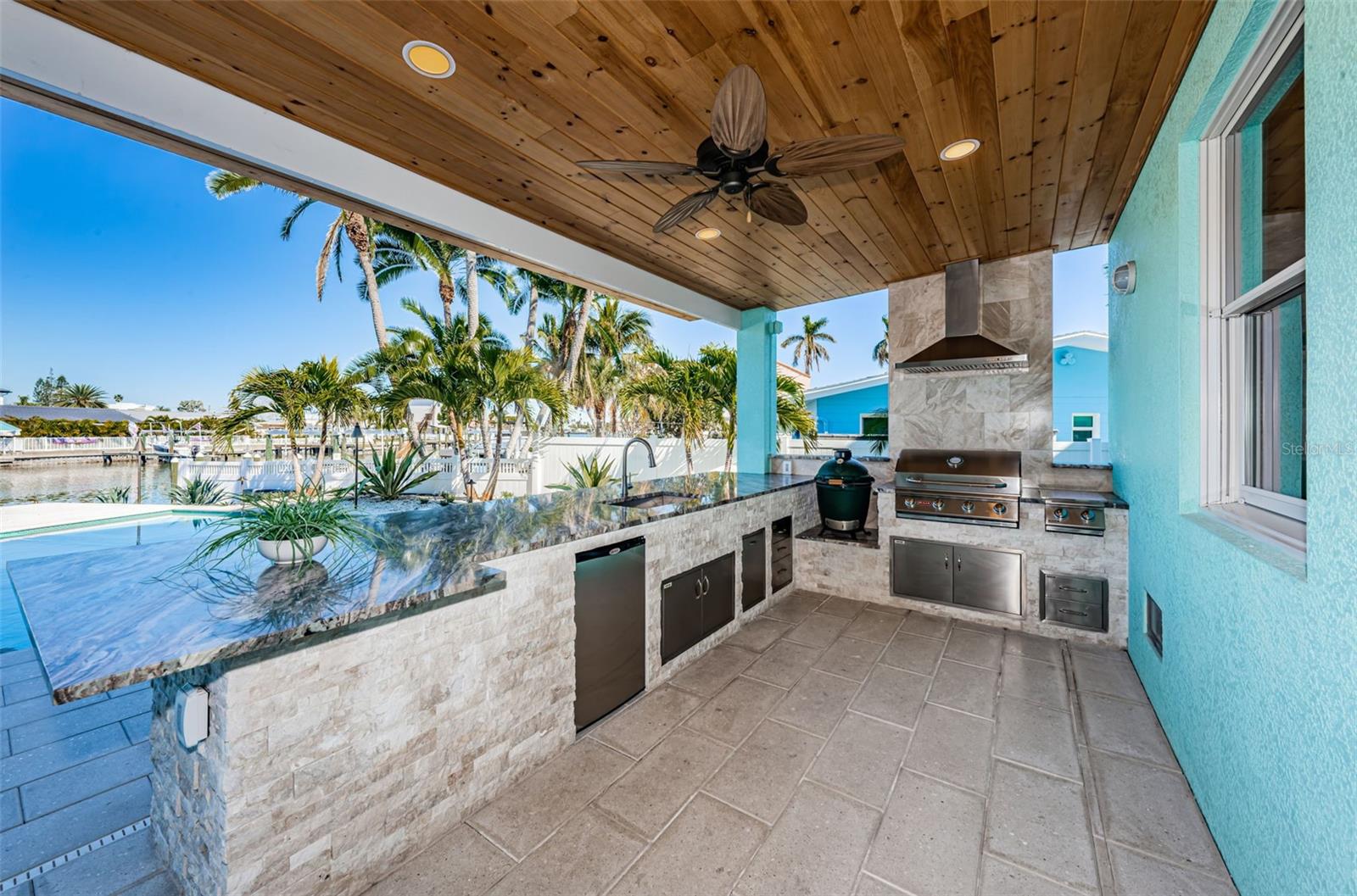 LONE PALM BEACH 3RD ADD - Residential