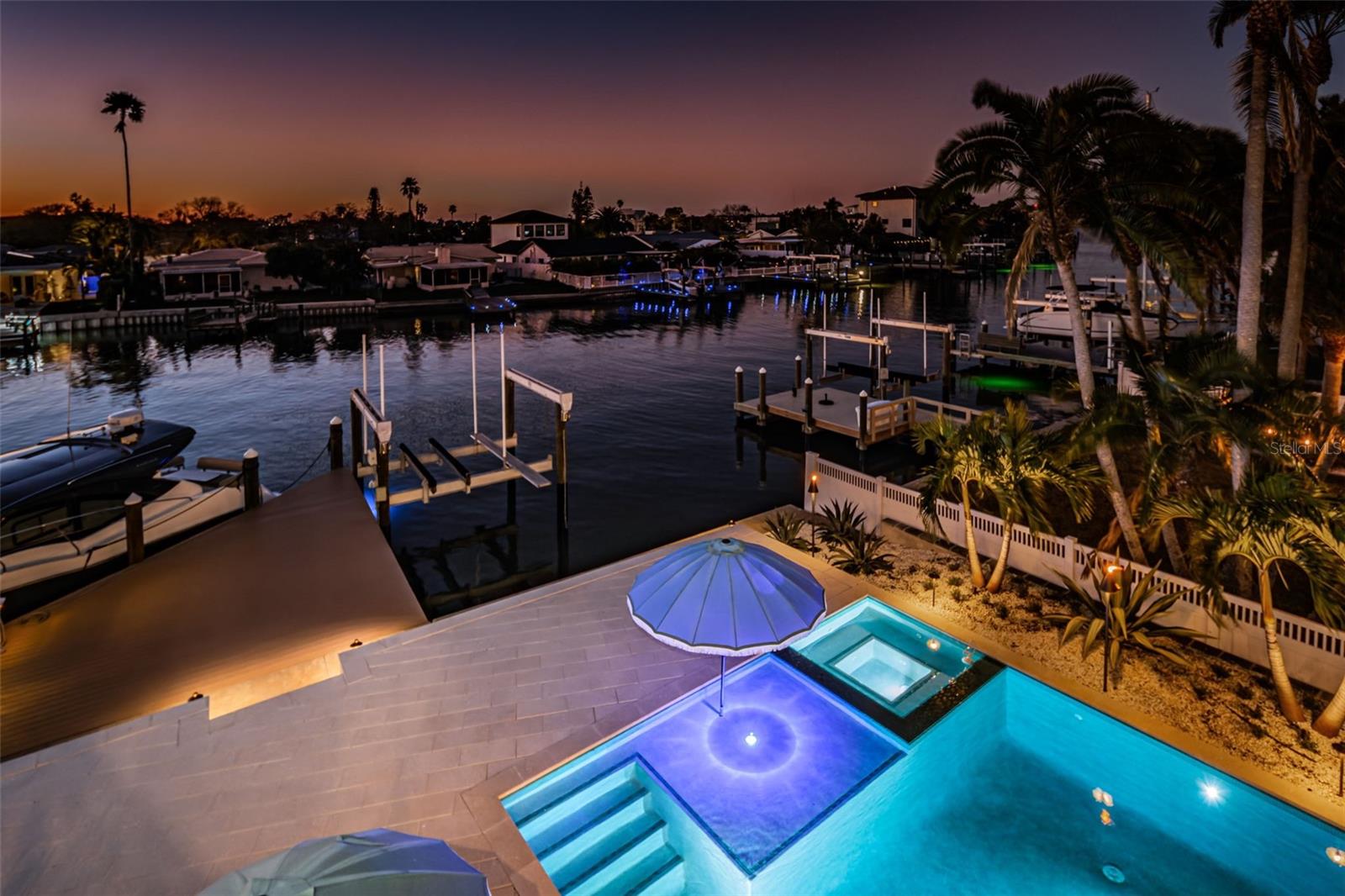 LONE PALM BEACH 3RD ADD - Residential