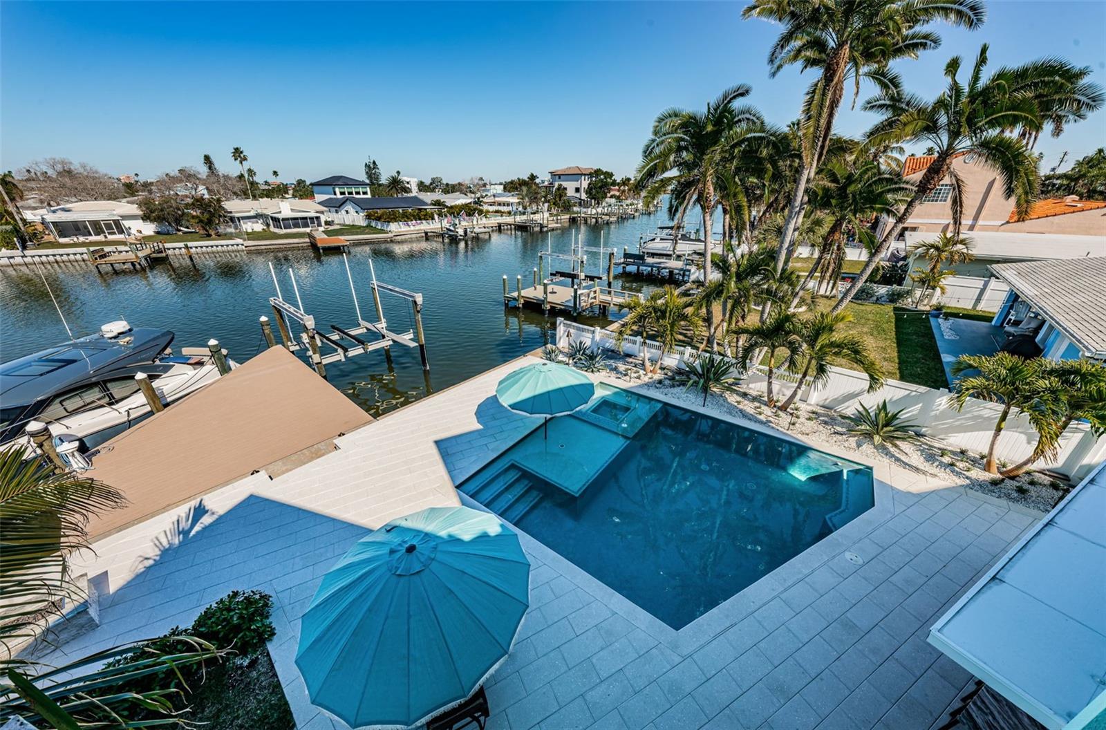 LONE PALM BEACH 3RD ADD - Residential