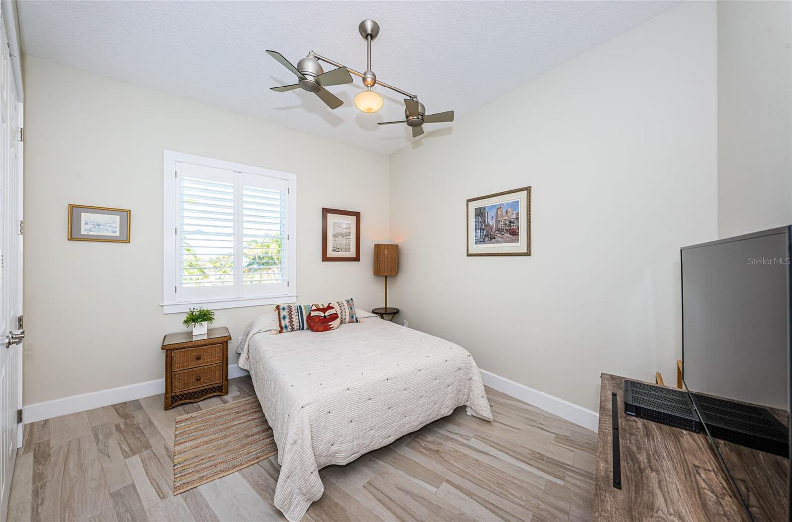 LONE PALM BEACH 3RD ADD - Residential