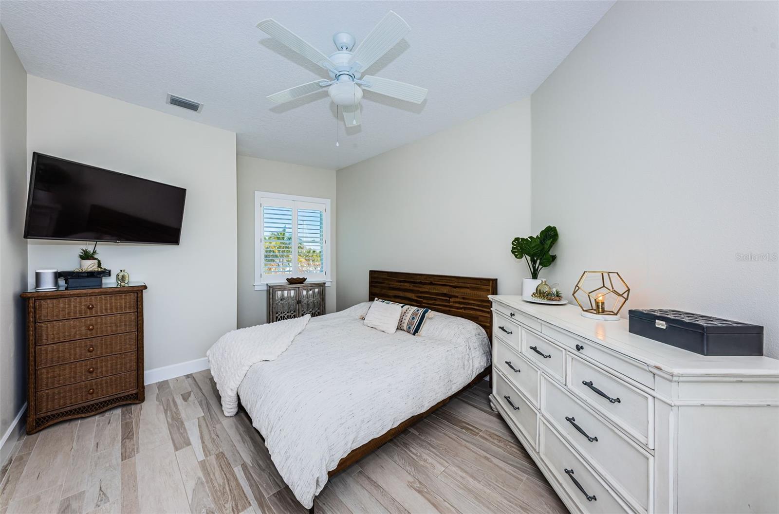 LONE PALM BEACH 3RD ADD - Residential