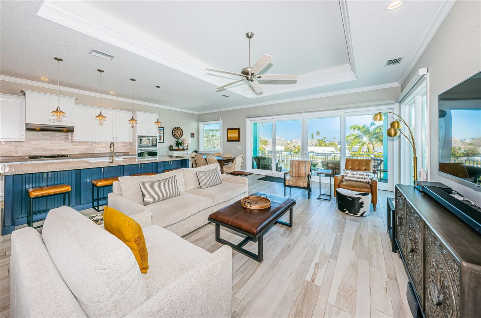 LONE PALM BEACH 3RD ADD - Residential