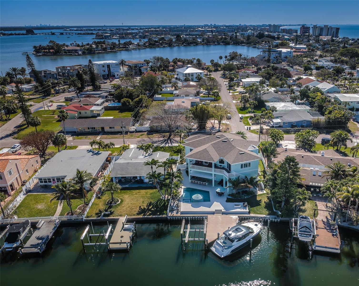 LONE PALM BEACH 3RD ADD - Residential