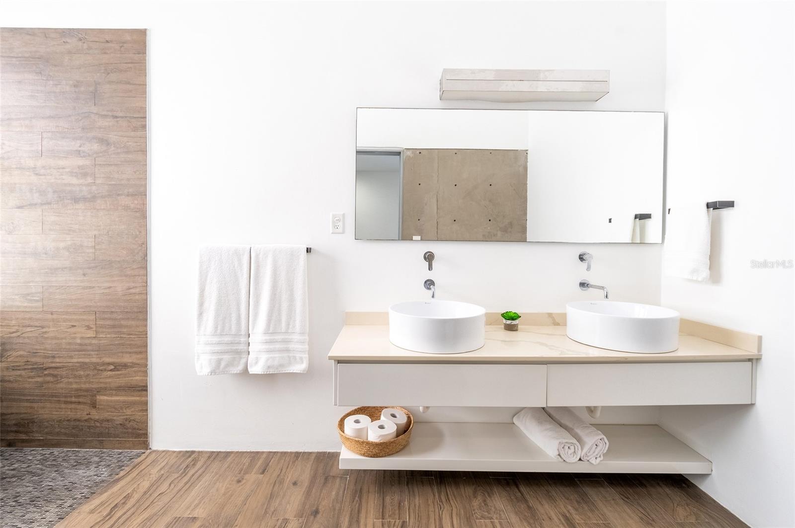 VILLA MARIPOSA - Residential