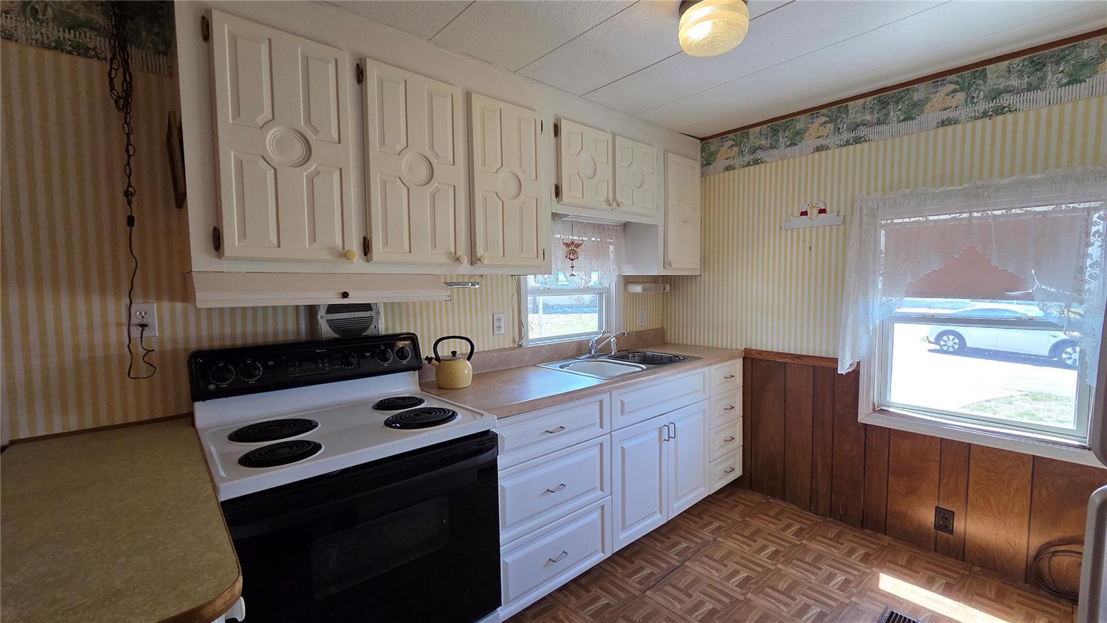 HOLIDAY PARK - Residential