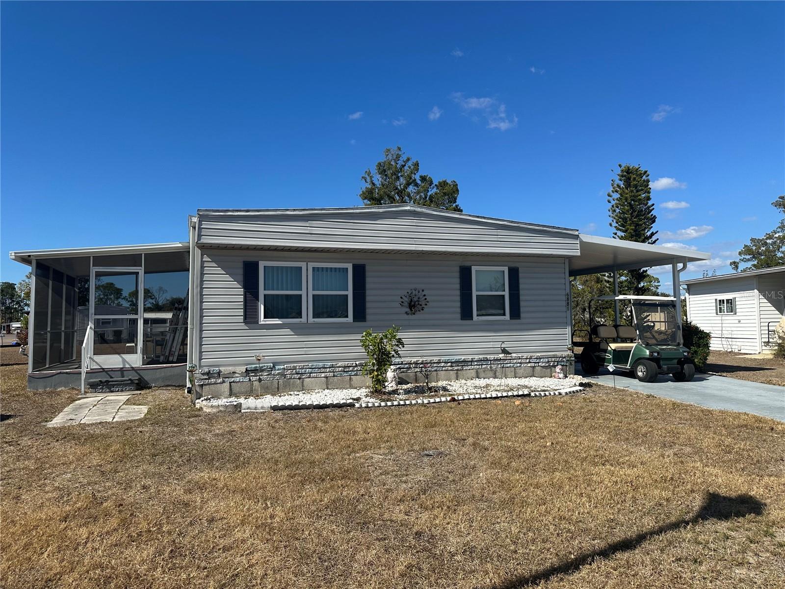 HOLIDAY PARK - Residential