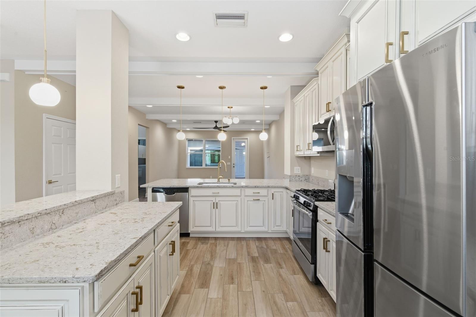 STARKEY RANCH VILLAGE 1 PH 3 - Residential Lease