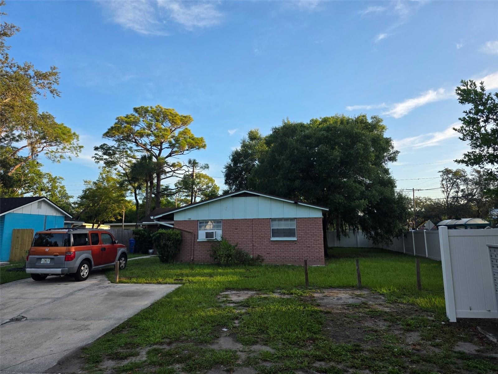 HAMNERS W E HOMESTEAD ACRES - Residential Income