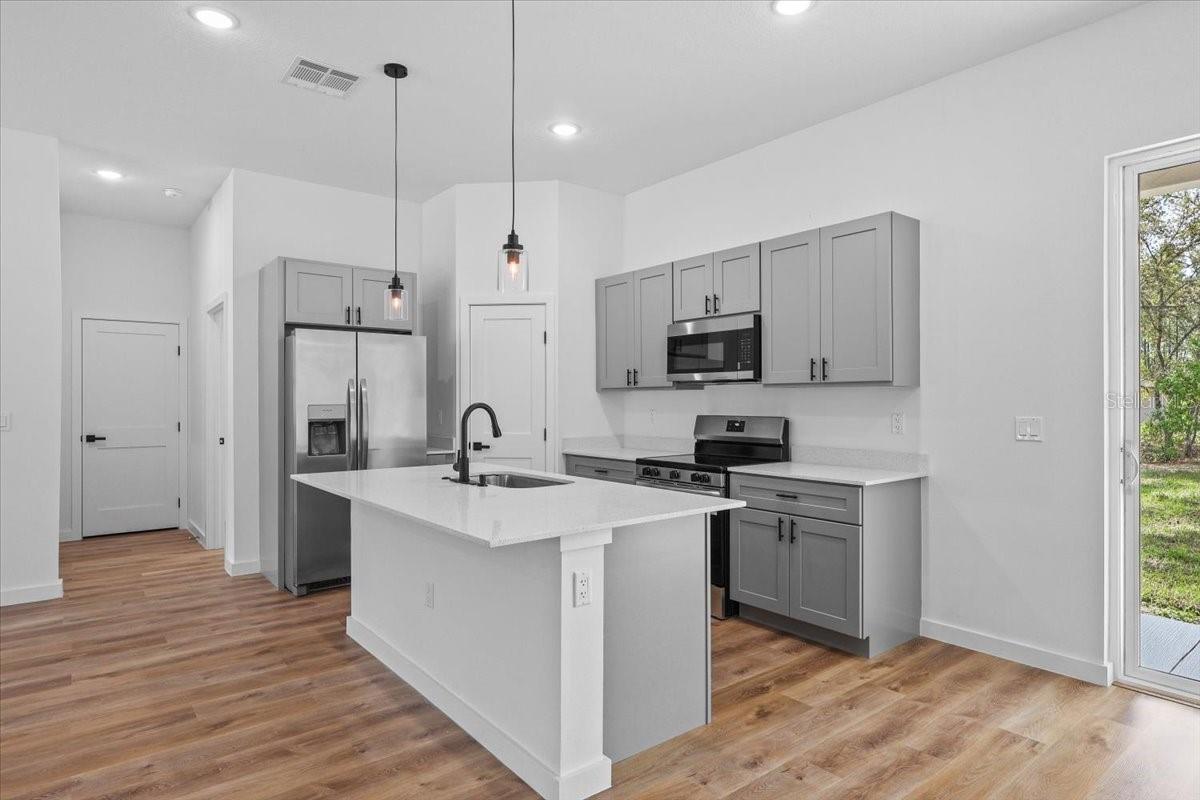 CITRUS SPGS UNIT 04 - Residential