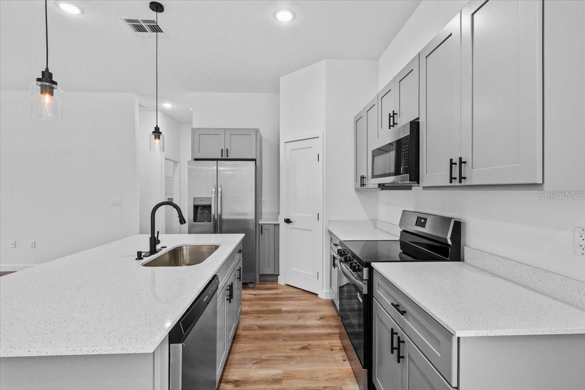 CITRUS SPGS UNIT 04 - Residential