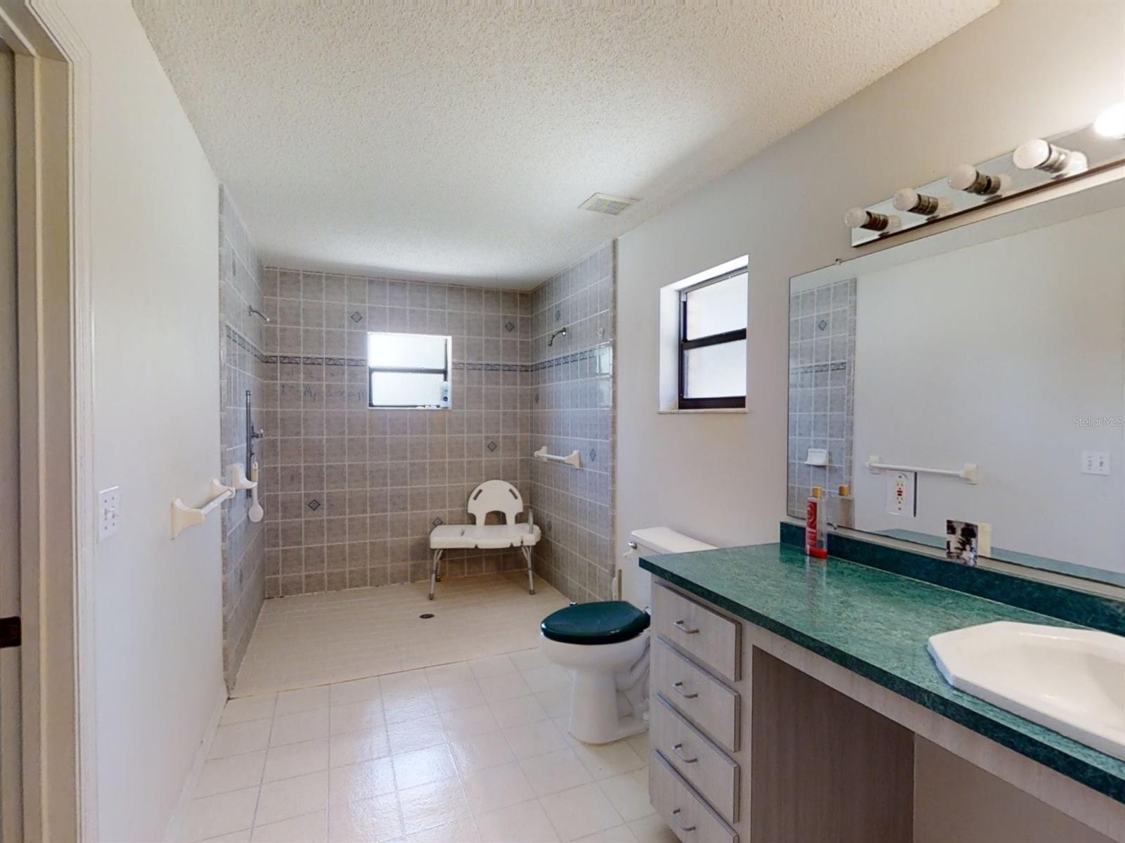 Florida Shores 01 - Residential