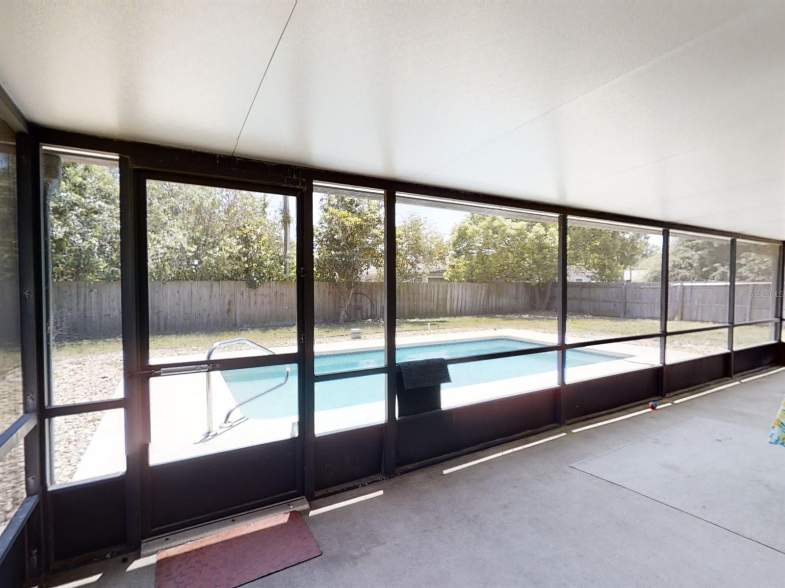 Florida Shores 01 - Residential