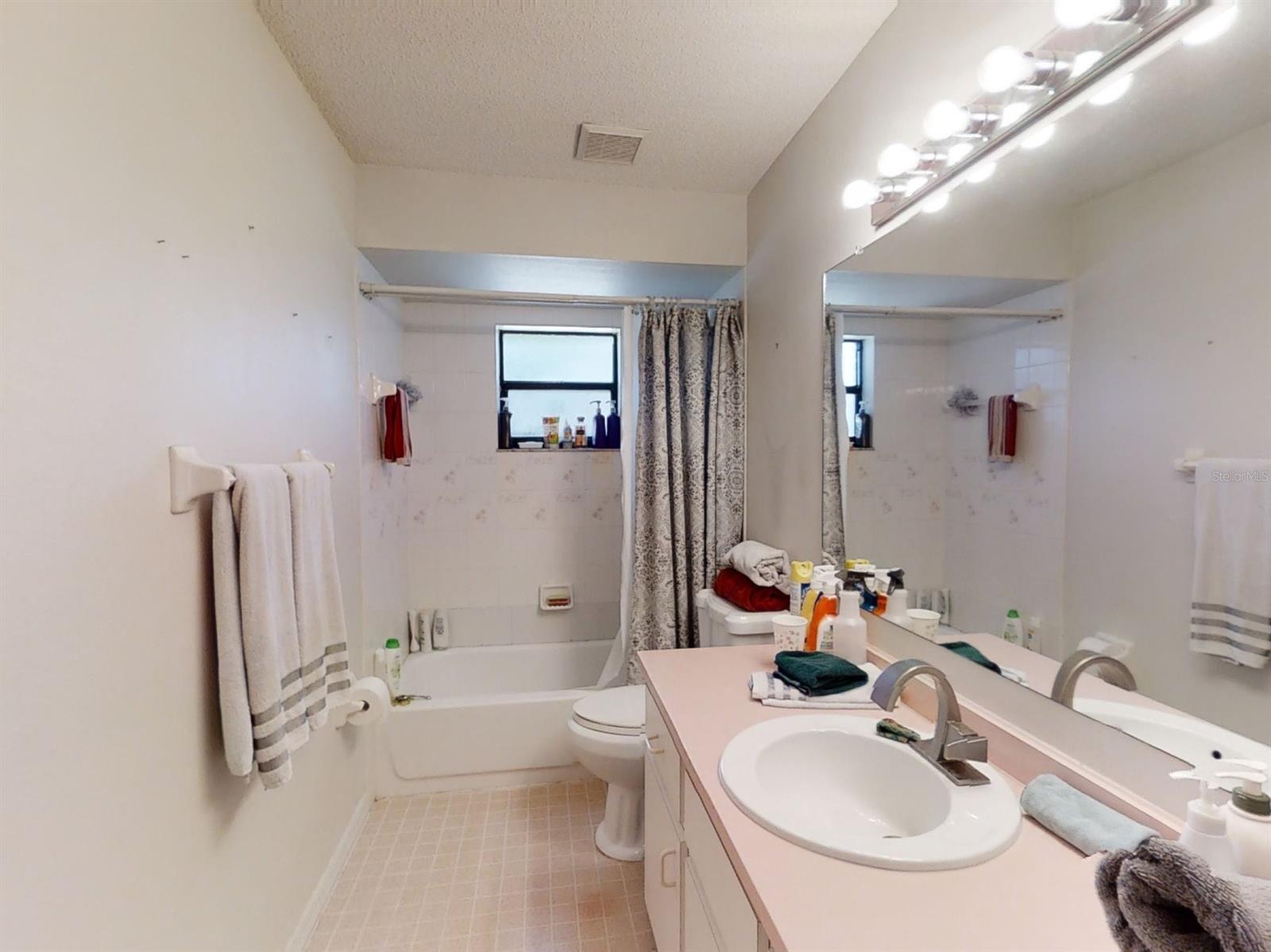 Florida Shores 01 - Residential