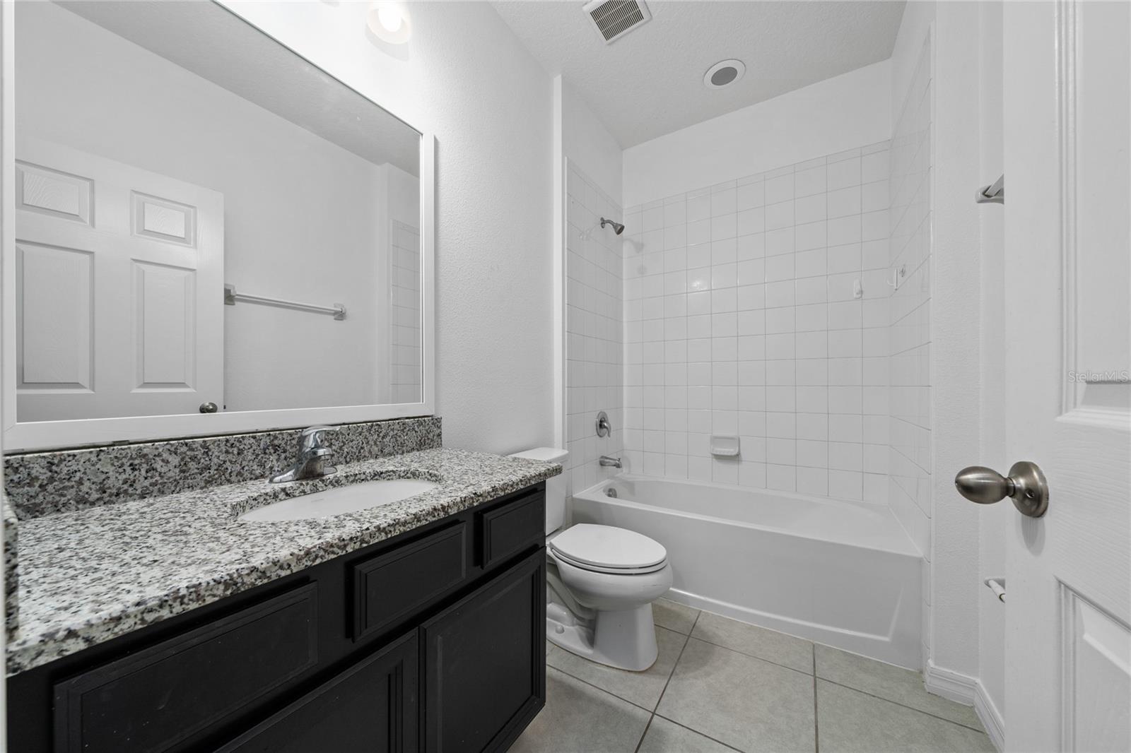 SAWGRASS LNDGS - Residential