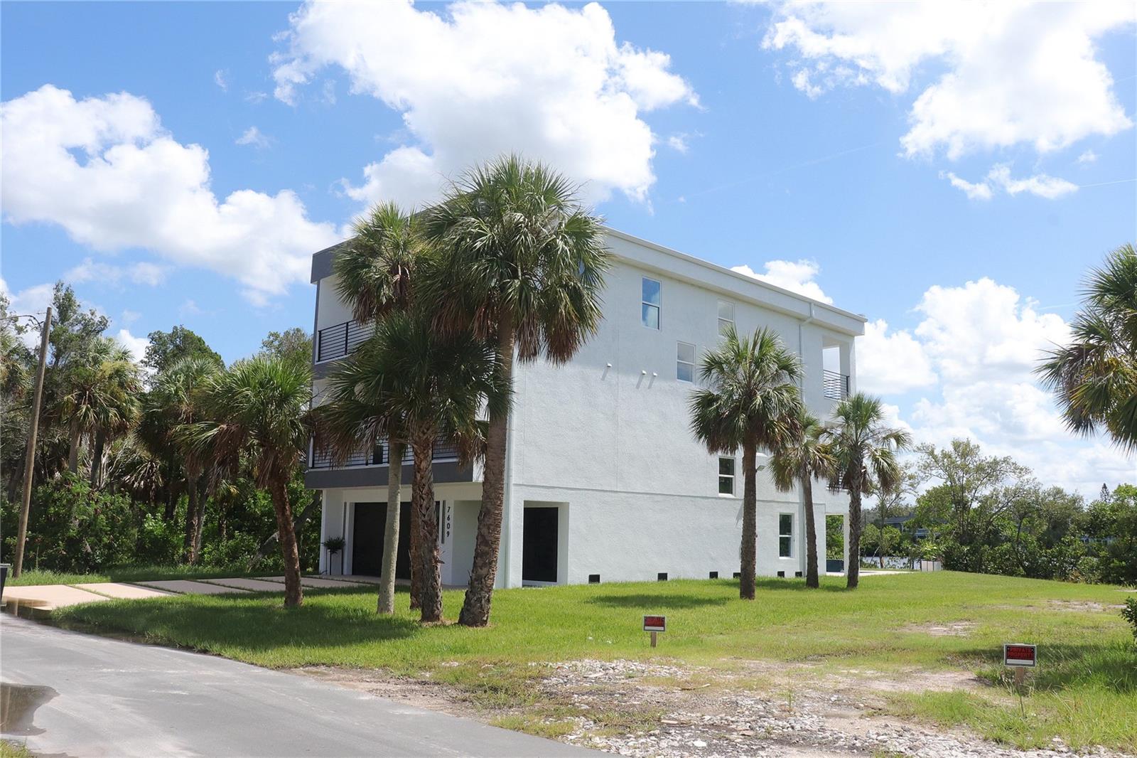 LAKE TO GULF ESTATES - Residential