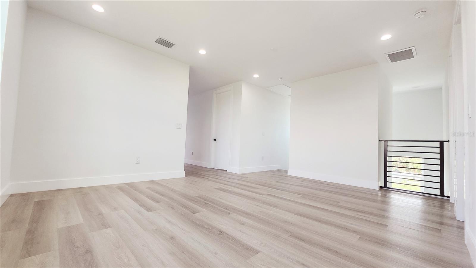 LAKE TO GULF ESTATES - Residential