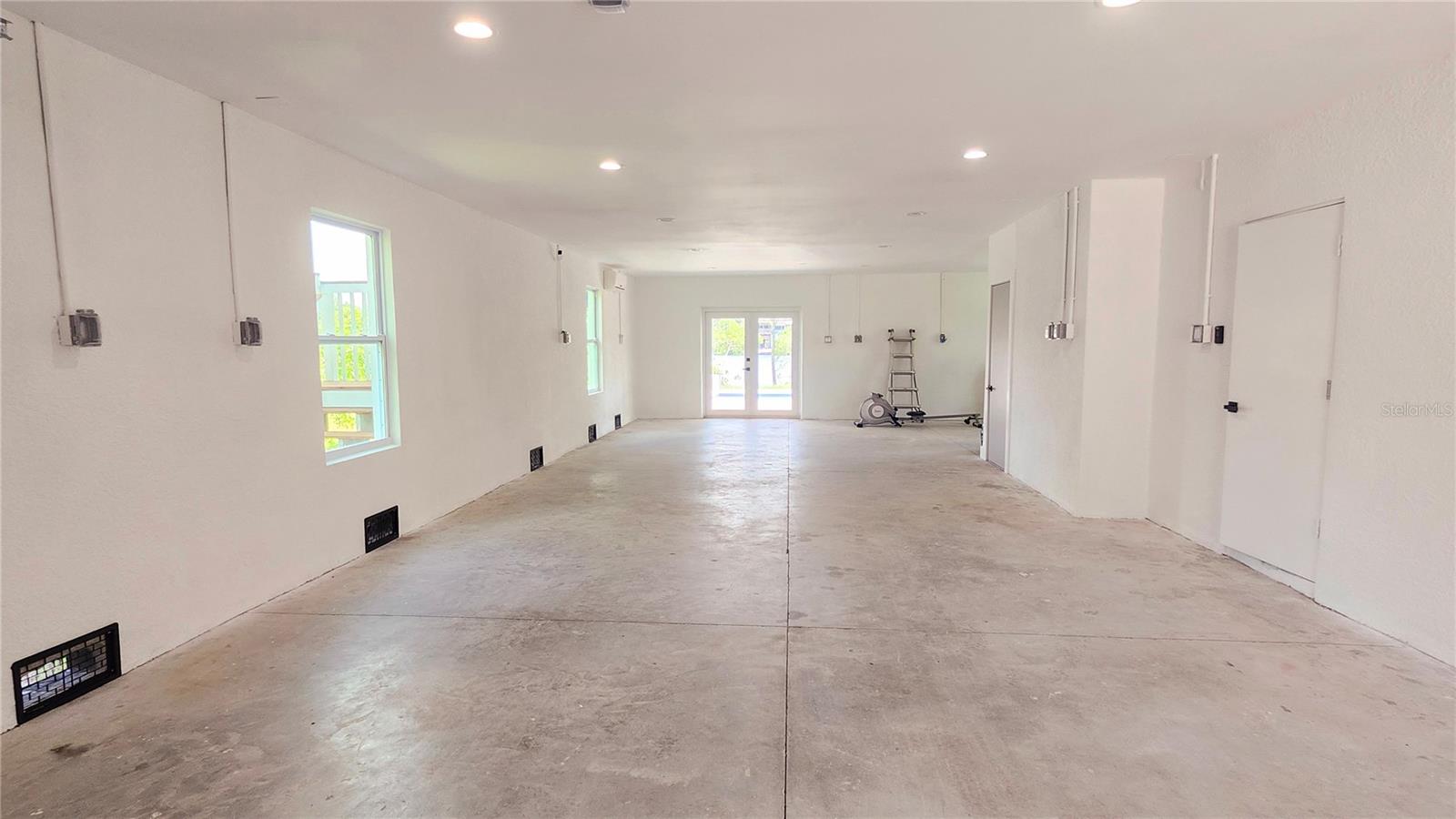 LAKE TO GULF ESTATES - Residential