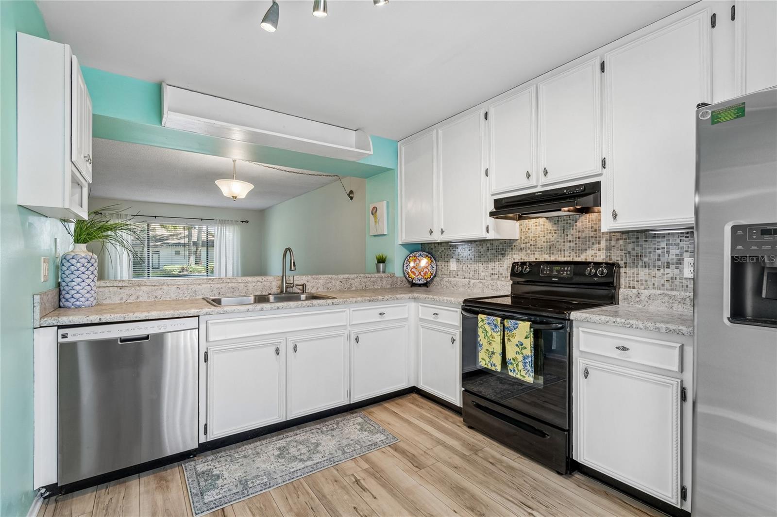 7803 AMBERLEA COURT