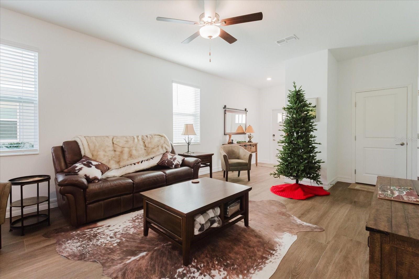 TOWNES/LK THOMAS PH 1 - Residential