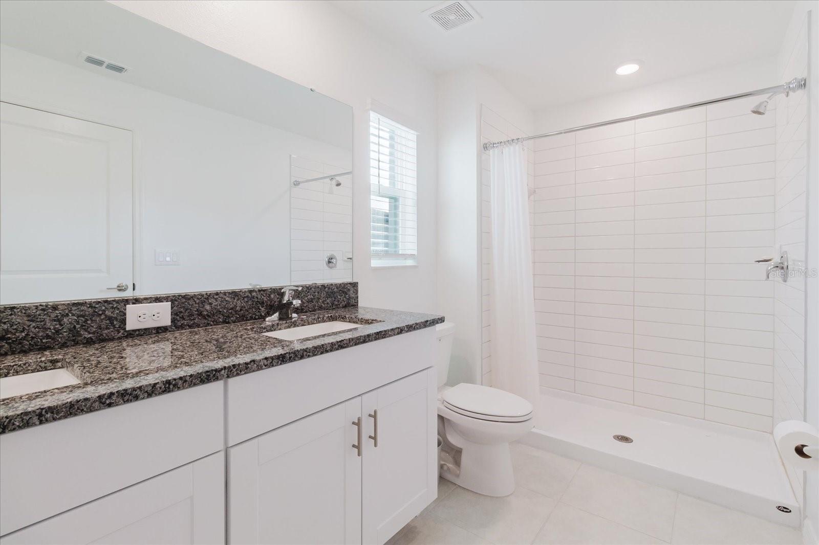 TOWNES/LK THOMAS PH 1 - Residential