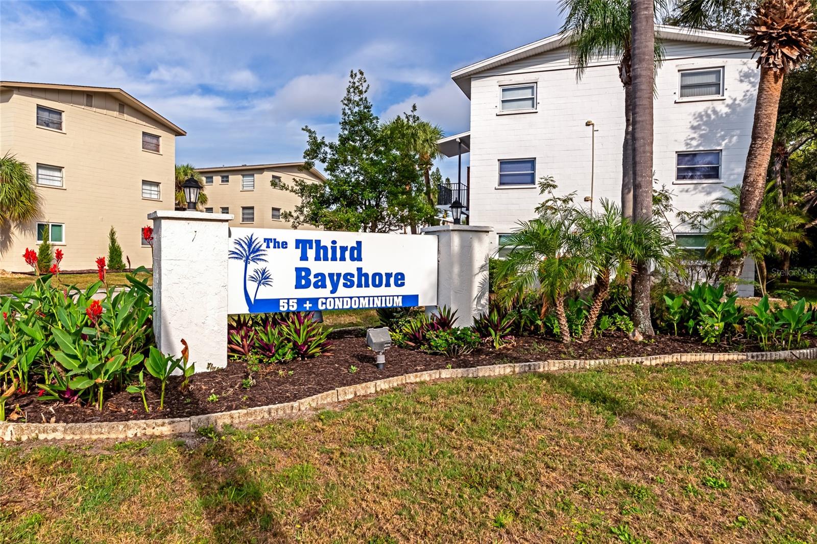 THE THIRD BAYSHORE - Residential
