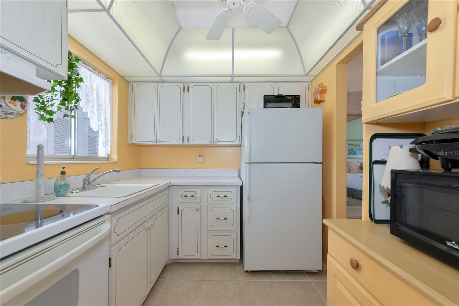 THE THIRD BAYSHORE - Residential