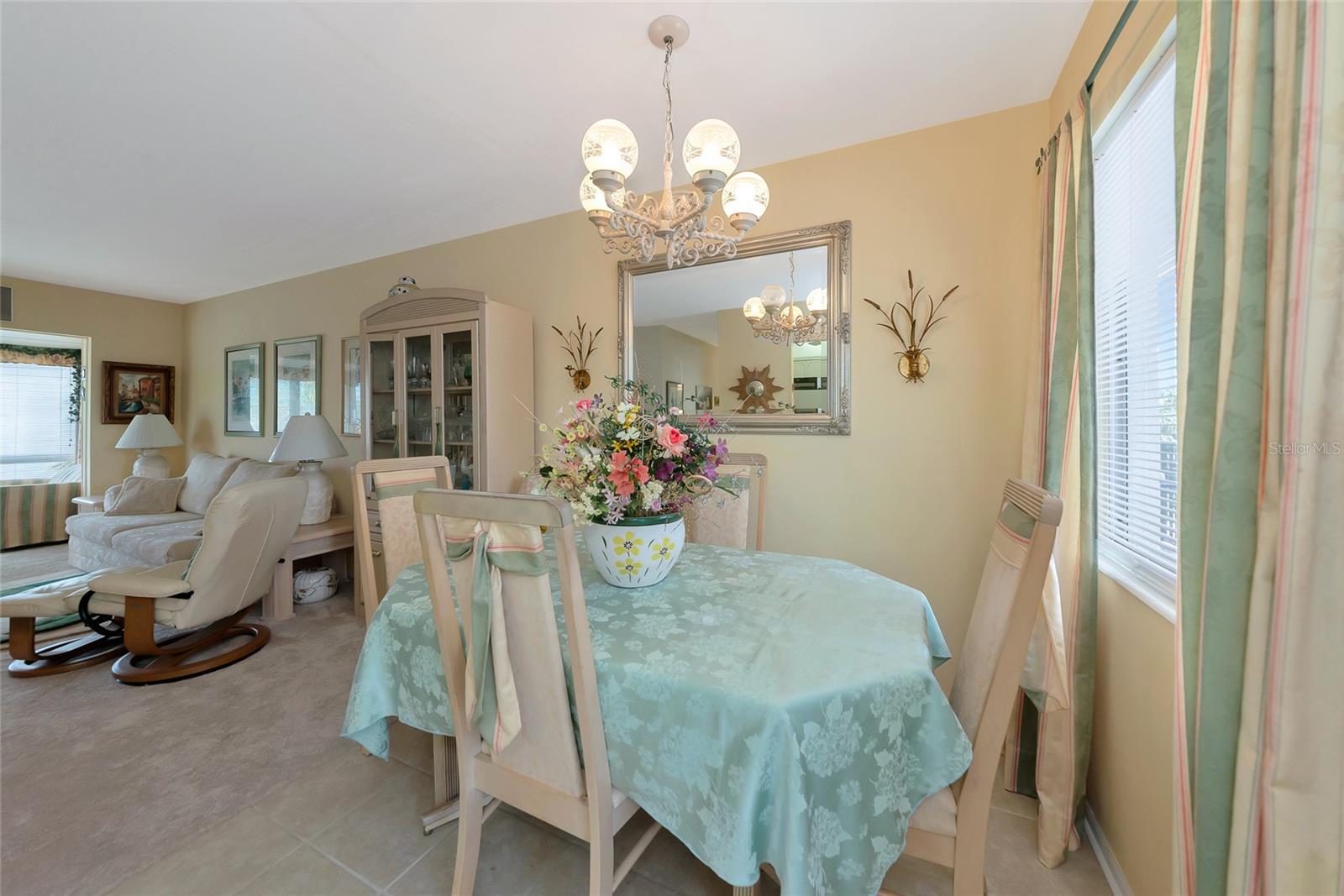 THE THIRD BAYSHORE - Residential