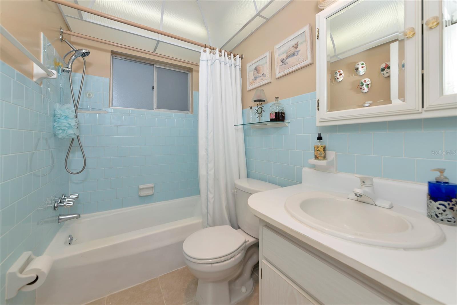 THE THIRD BAYSHORE - Residential