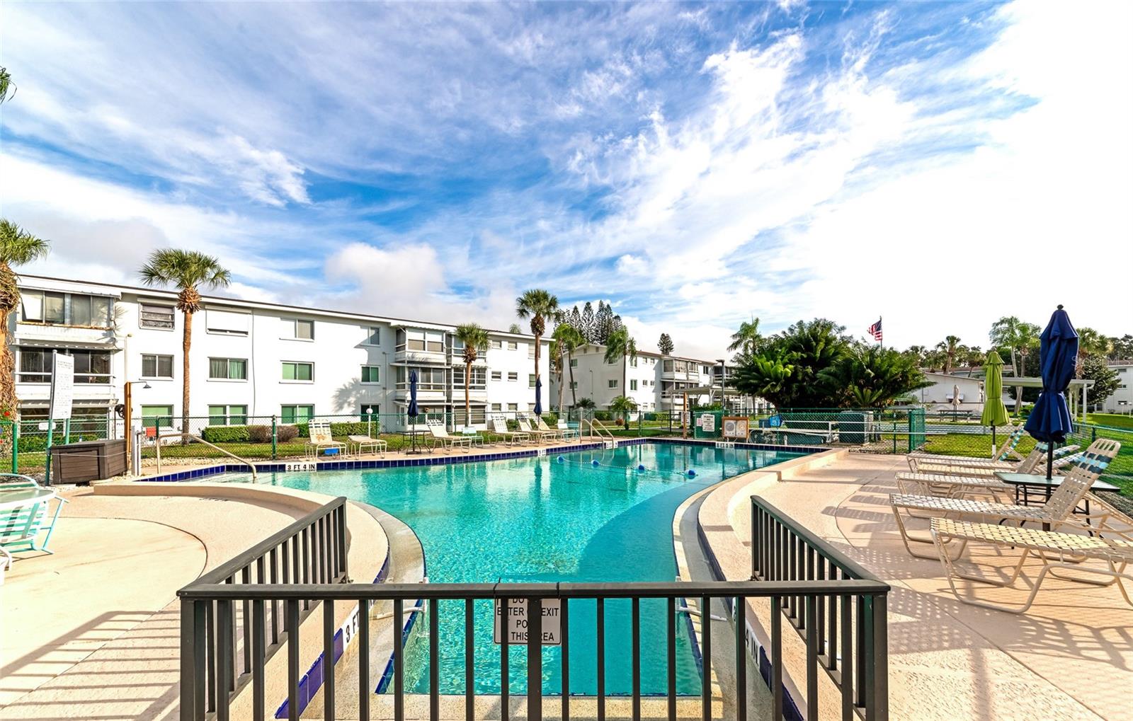 THE THIRD BAYSHORE - Residential