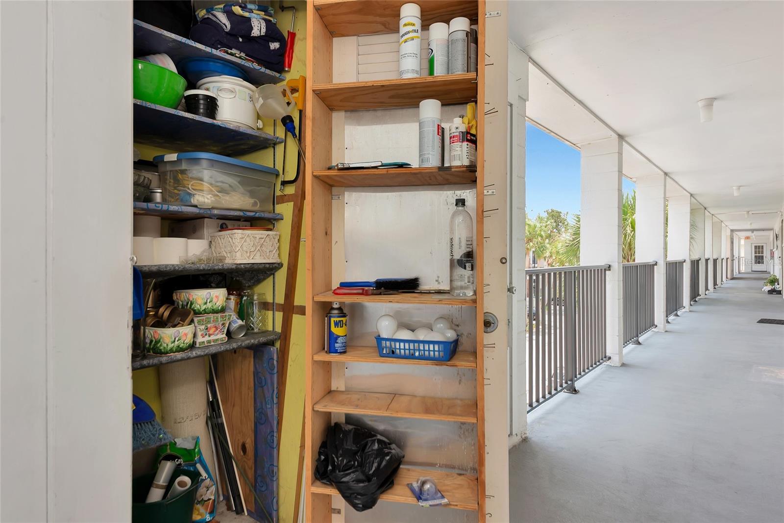 THE THIRD BAYSHORE - Residential