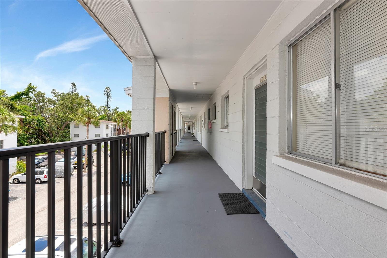 THE THIRD BAYSHORE - Residential