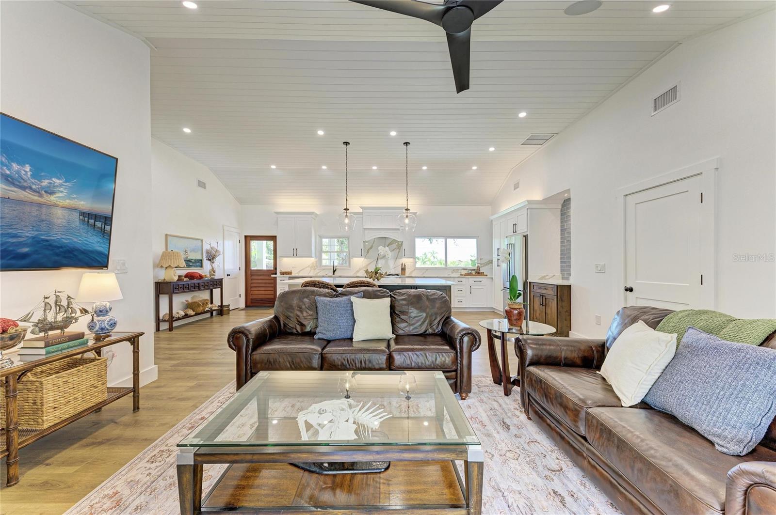 NO SUBDIVISION - Residential