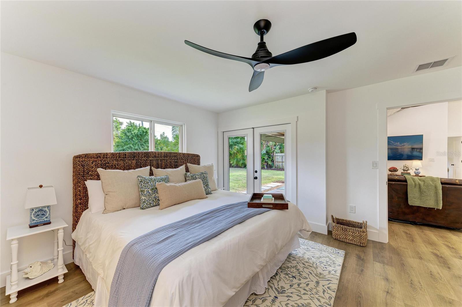 NO SUBDIVISION - Residential