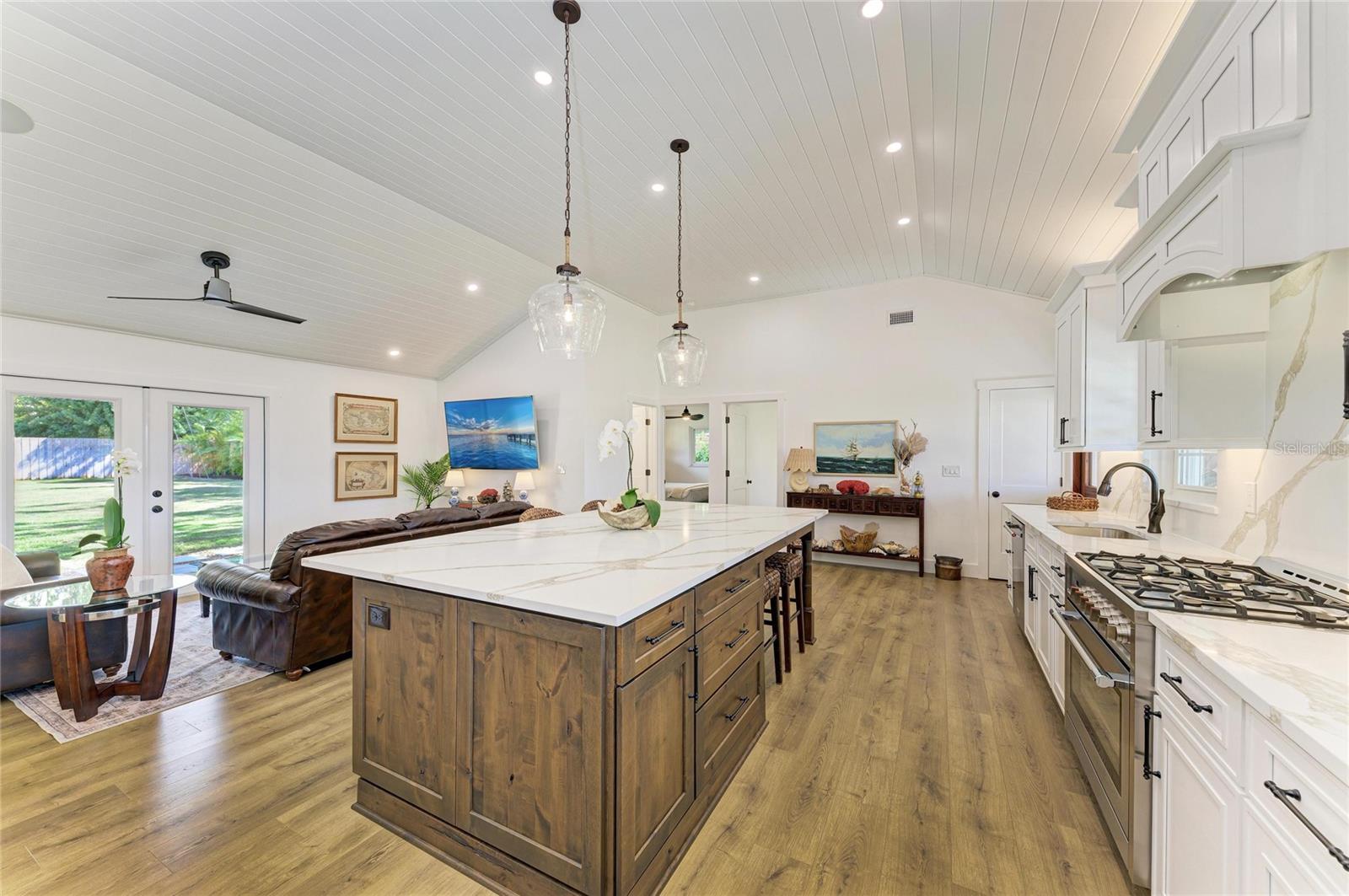 NO SUBDIVISION - Residential