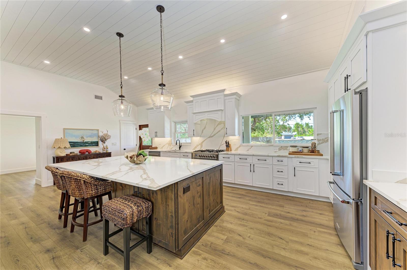 NO SUBDIVISION - Residential