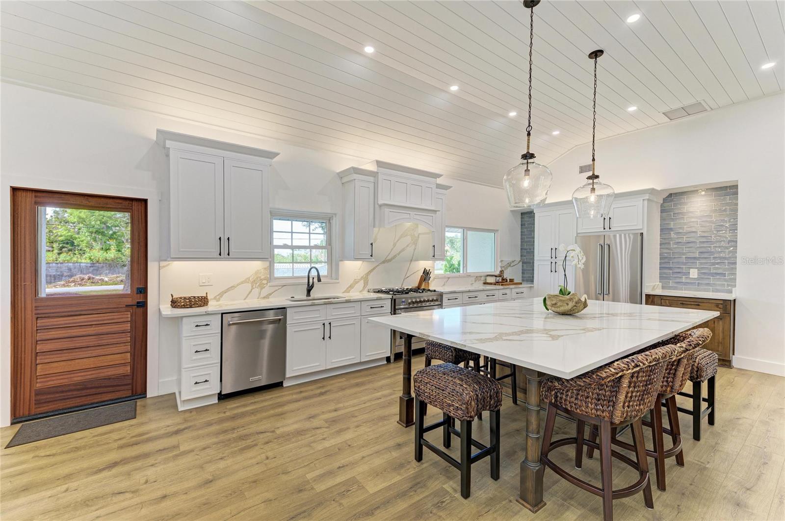 NO SUBDIVISION - Residential