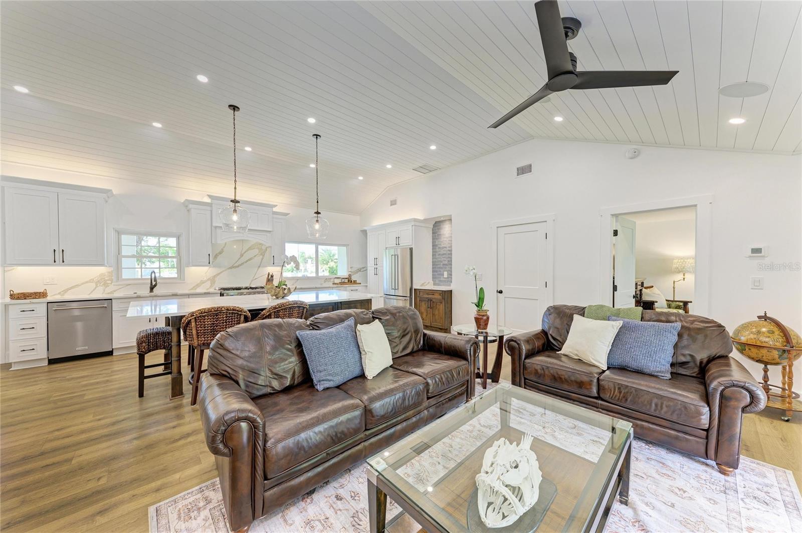 NO SUBDIVISION - Residential