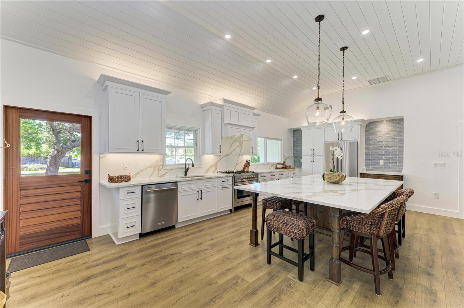 NO SUBDIVISION - Residential