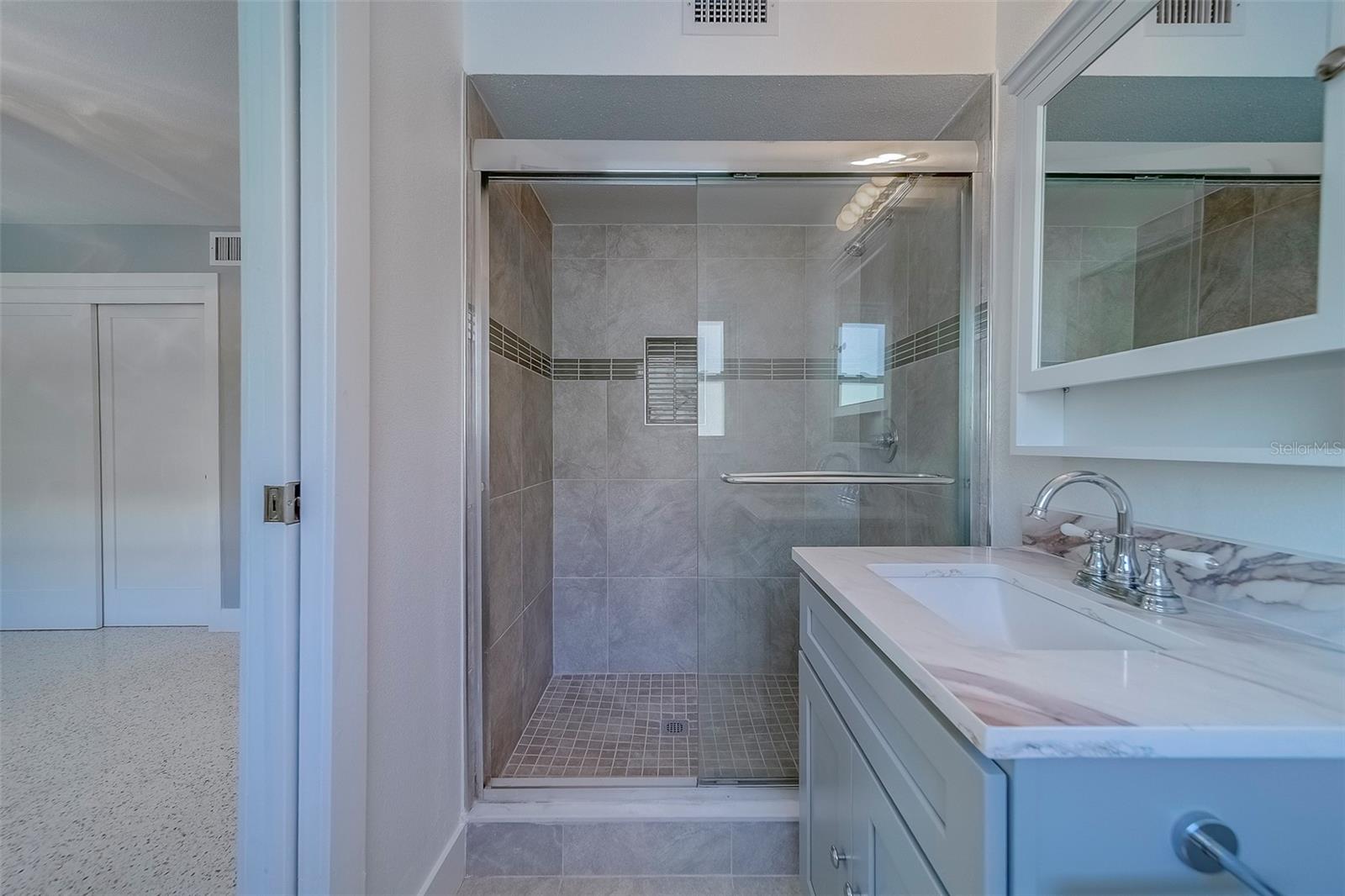 BELLEVUE ESTATES 4TH ADD - Residential