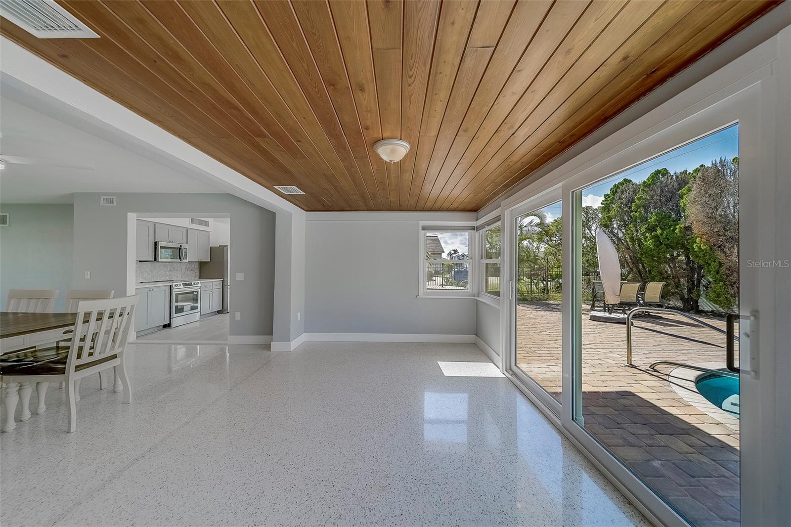 BELLEVUE ESTATES 4TH ADD - Residential