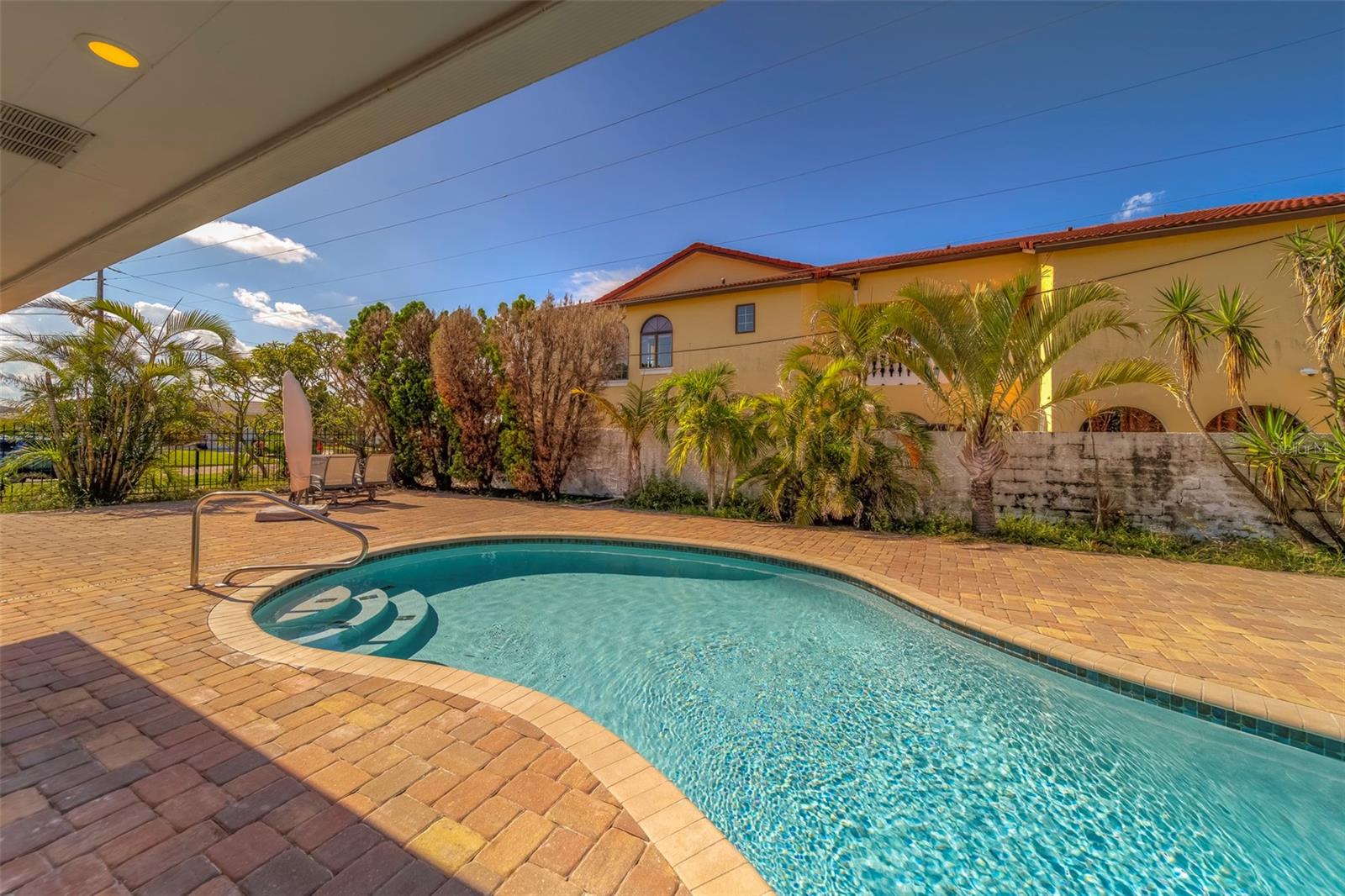 BELLEVUE ESTATES 4TH ADD - Residential