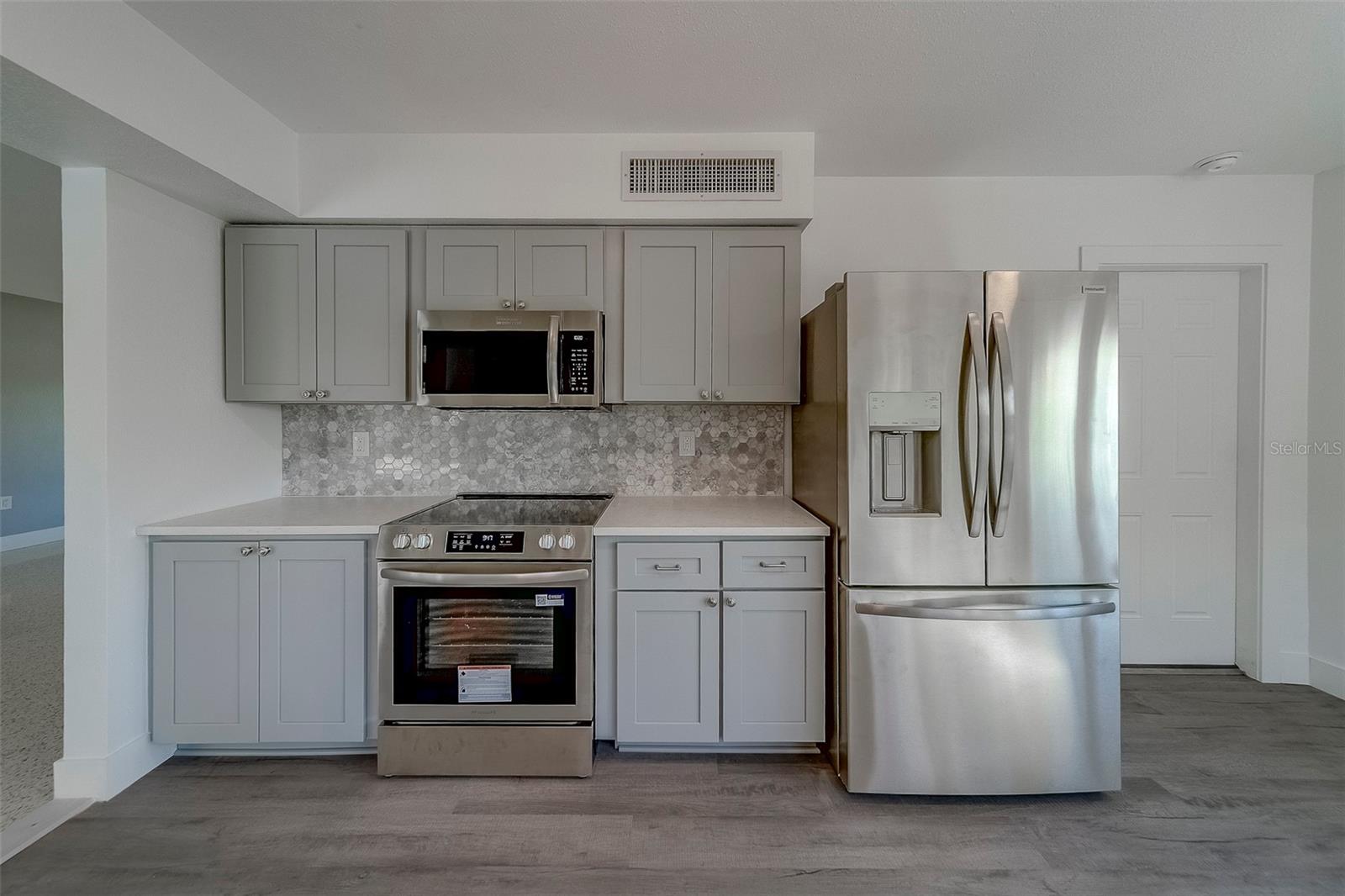 BELLEVUE ESTATES 4TH ADD - Residential