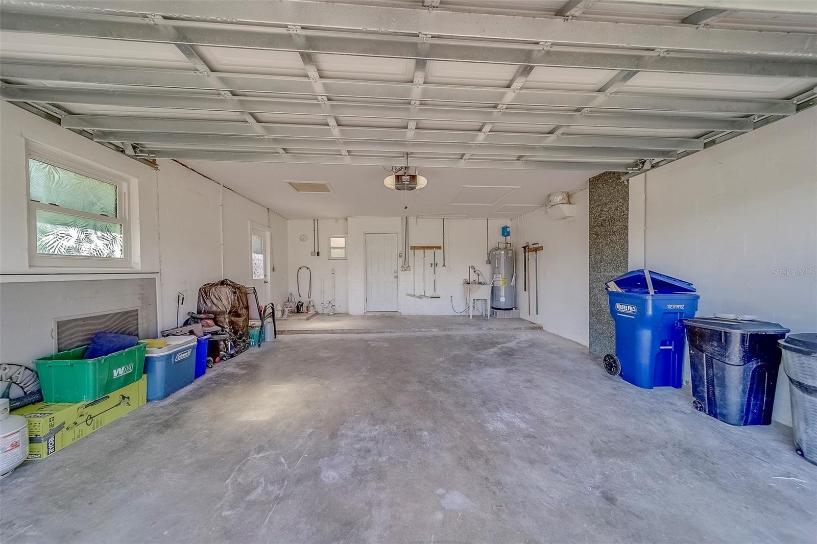 BELLEVUE ESTATES 4TH ADD - Residential