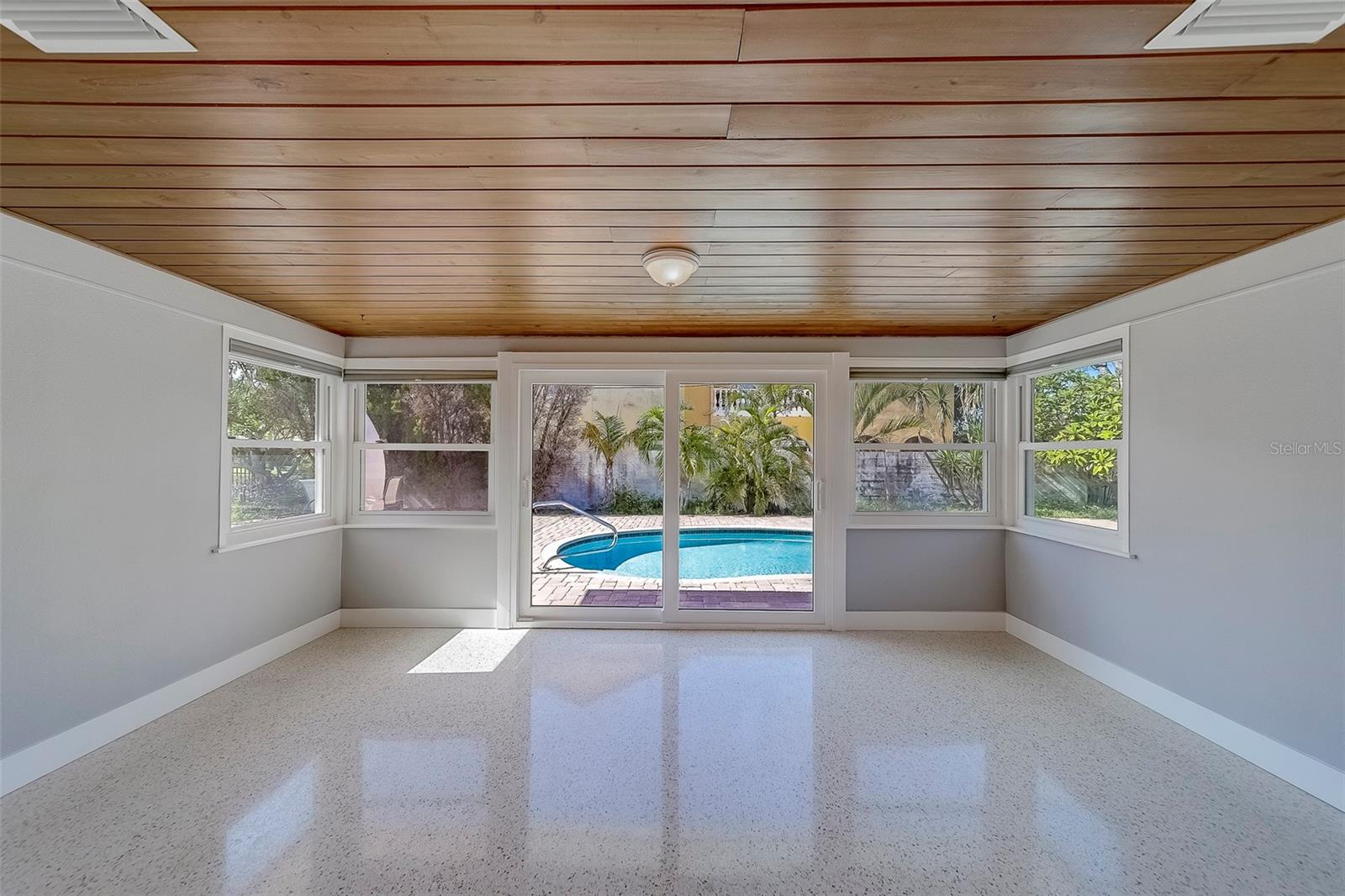 BELLEVUE ESTATES 4TH ADD - Residential