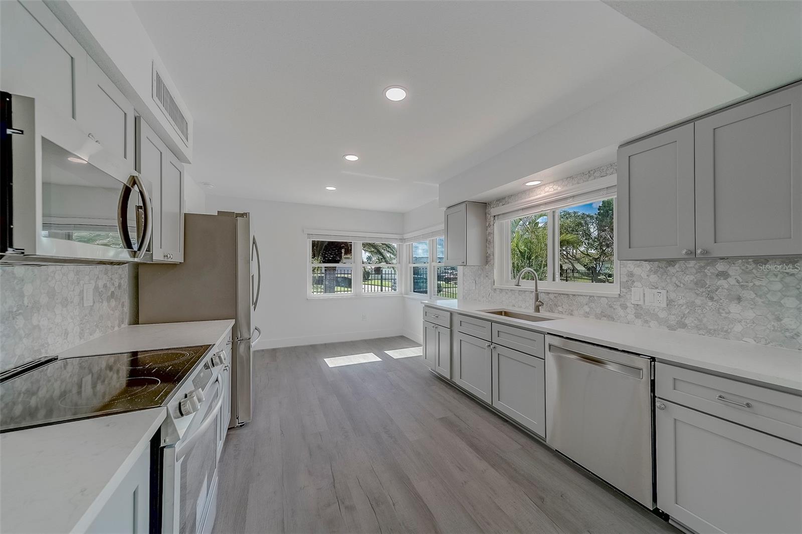 BELLEVUE ESTATES 4TH ADD - Residential