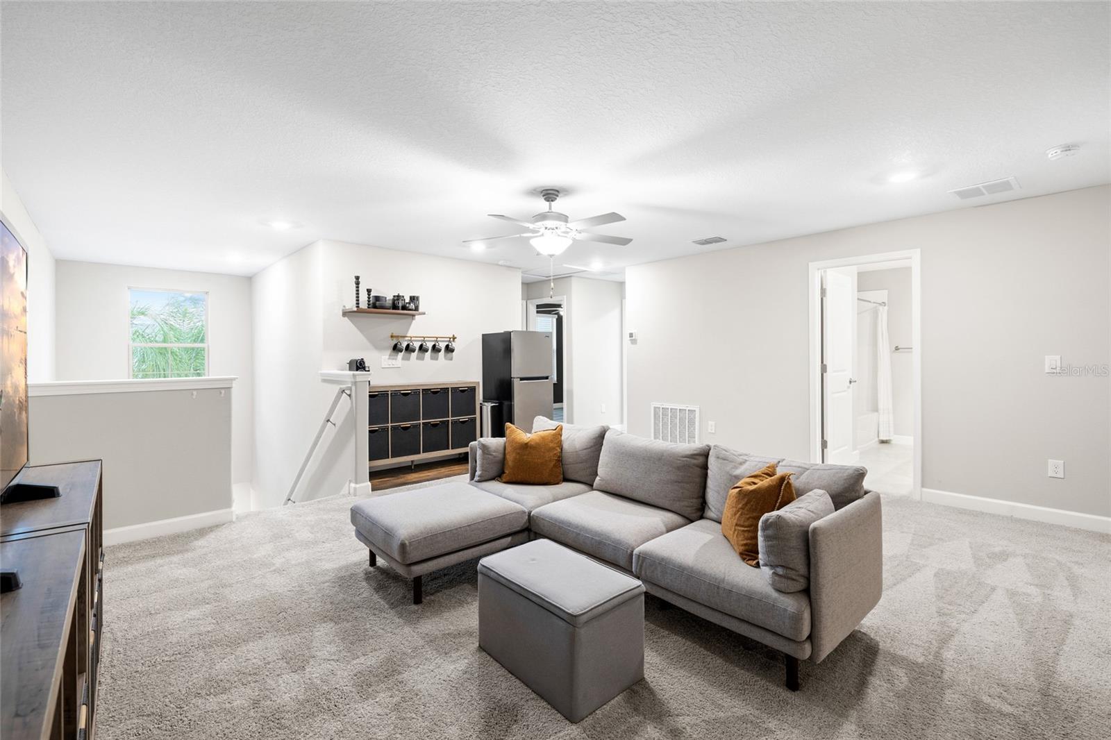 WILLOW SQUARE TWNHMS - Residential
