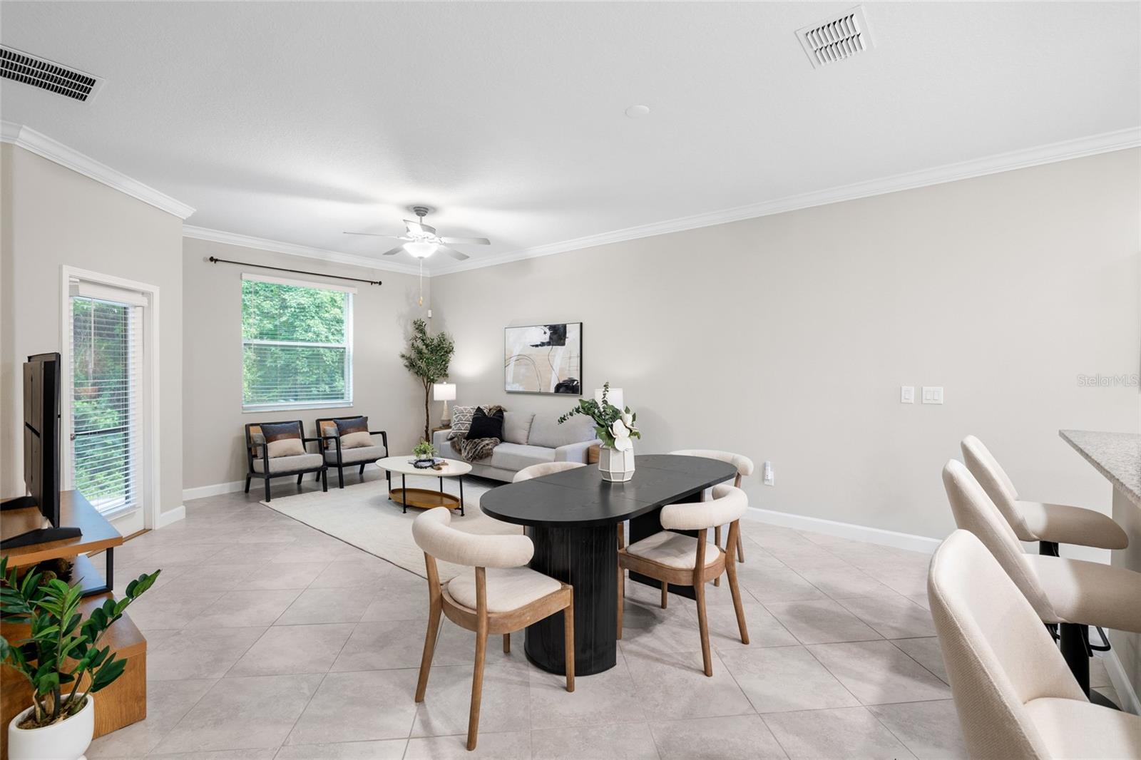 WILLOW SQUARE TWNHMS - Residential