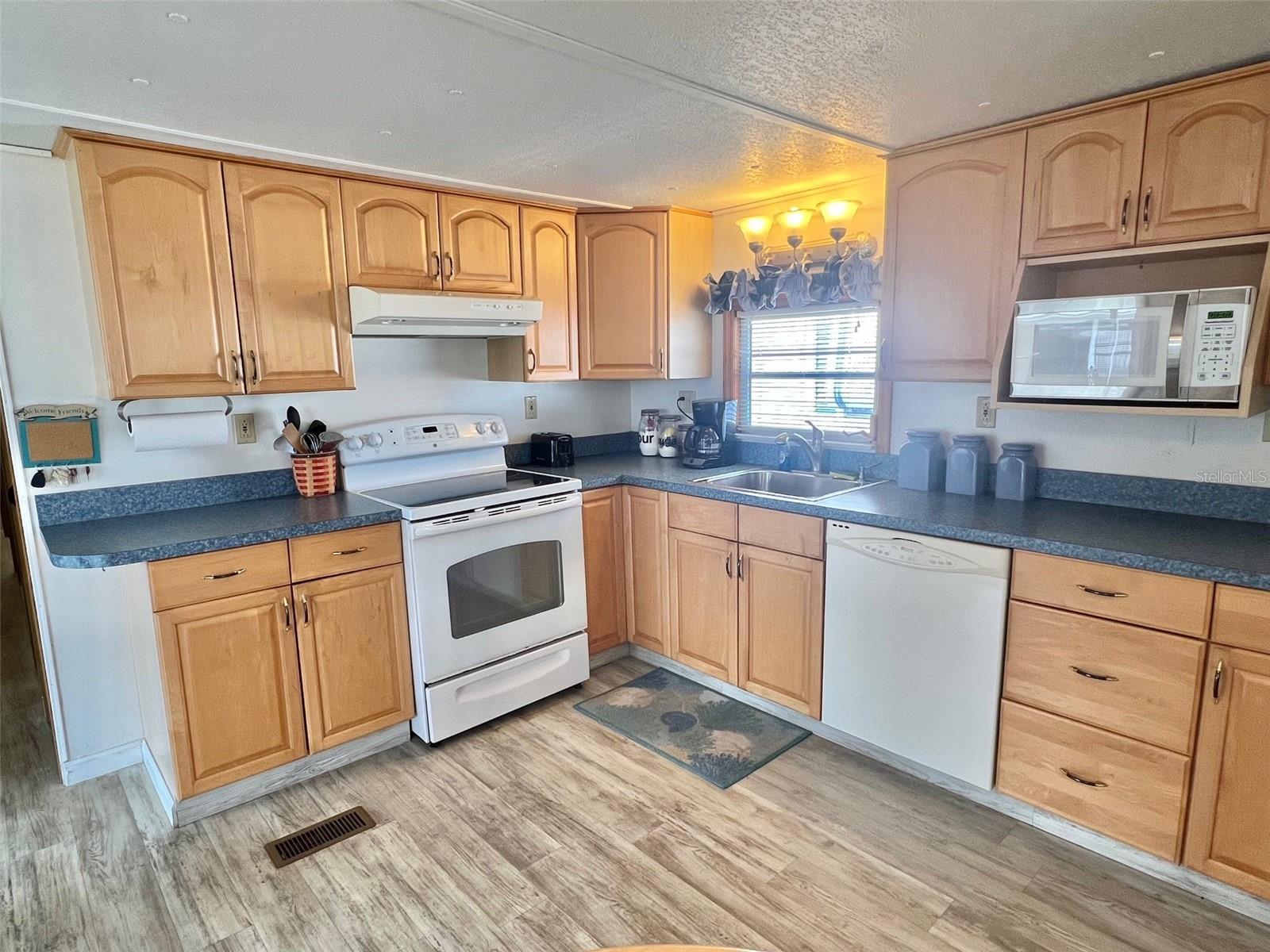 218 TRAILORAMA DRIVE