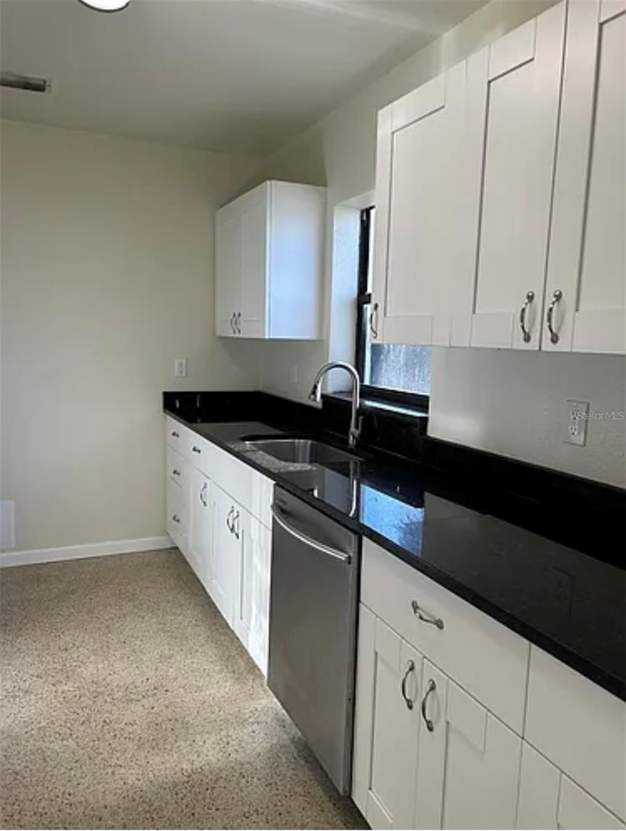 MEADOW LAWN 2ND ADD - Residential